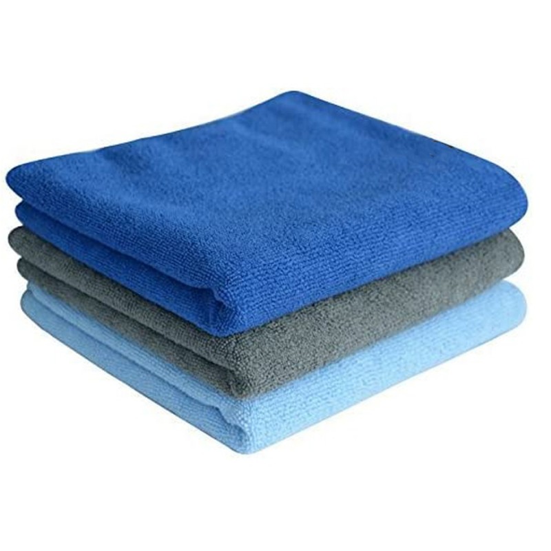 microfiber car cleaning wipe