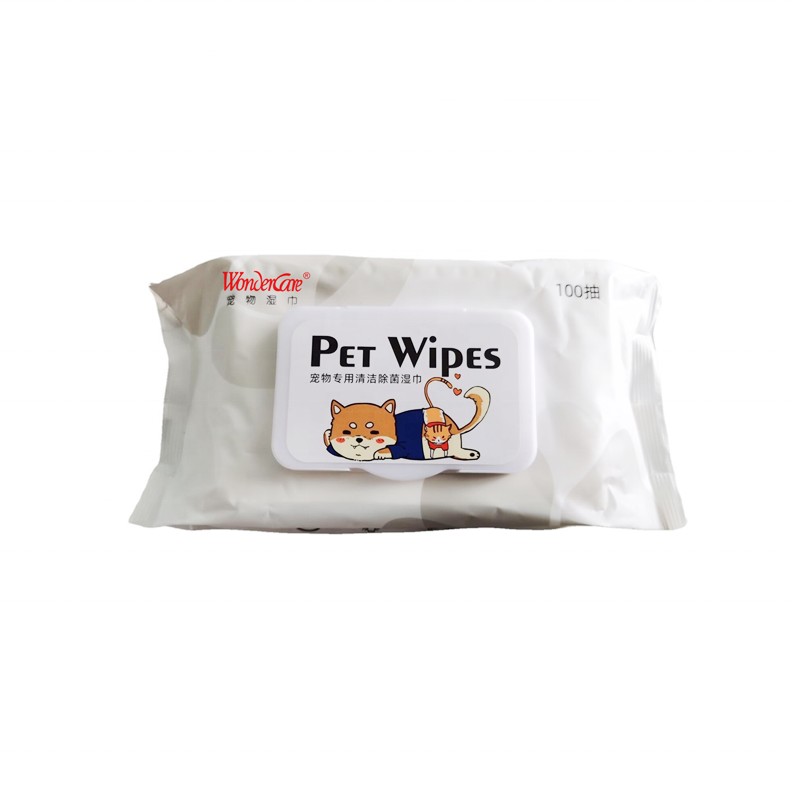 wet pet wipe